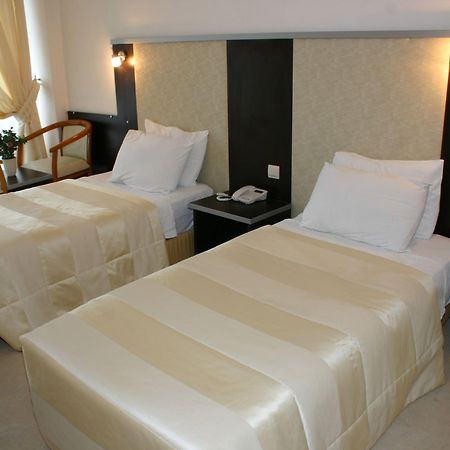 Sozer Hotel Kusadası Esterno foto