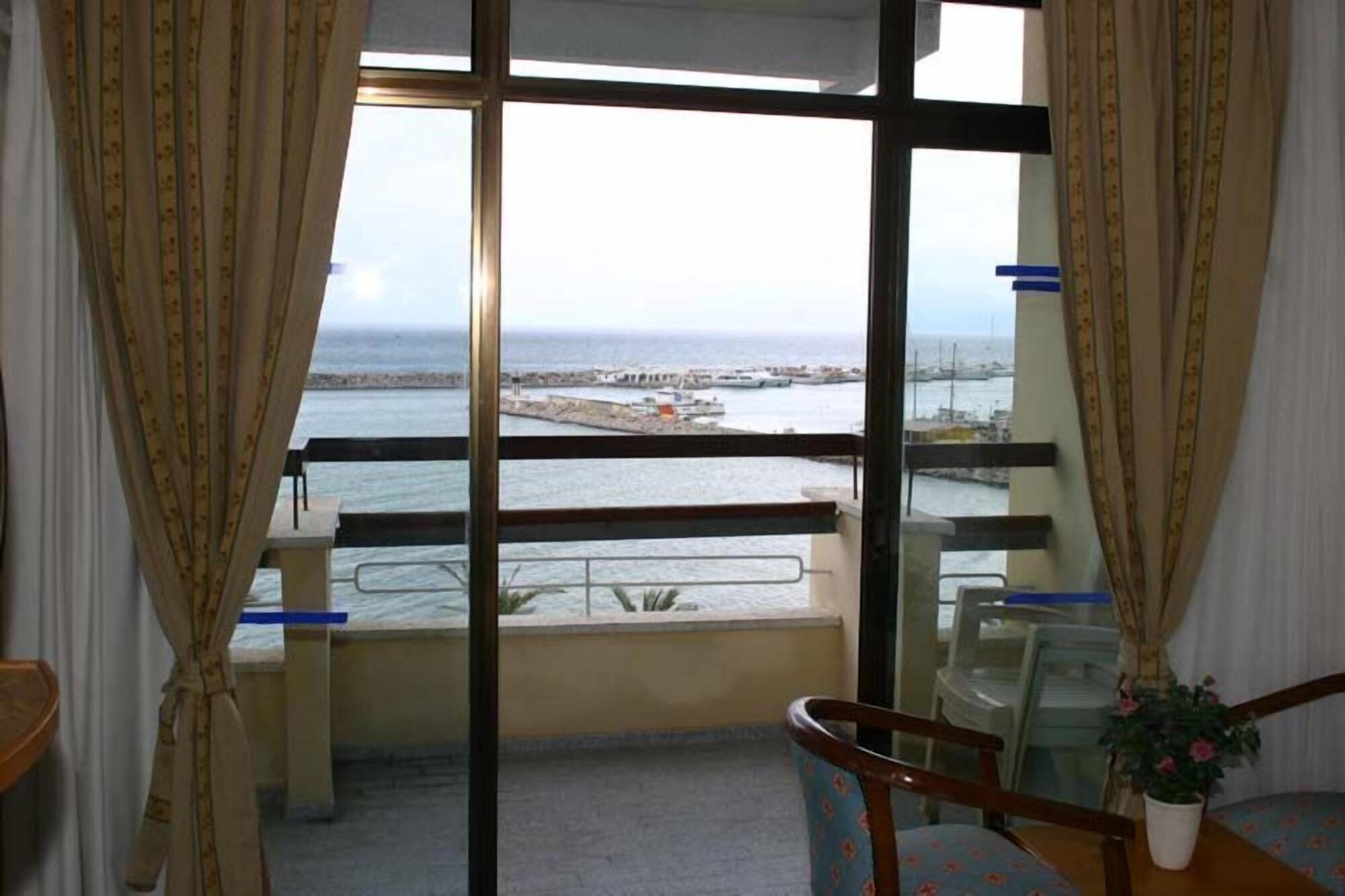 Sozer Hotel Kusadası Esterno foto