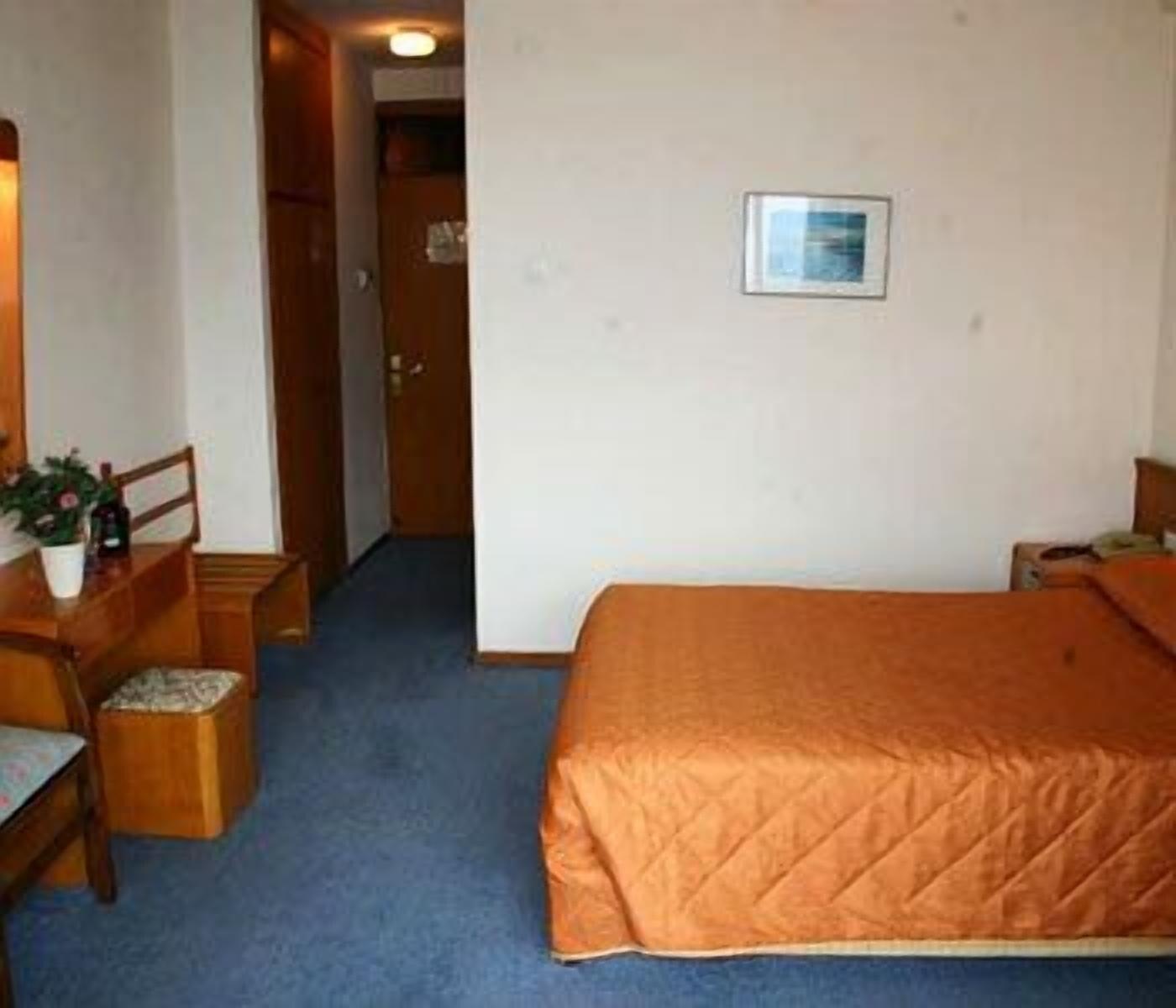 Sozer Hotel Kusadası Esterno foto