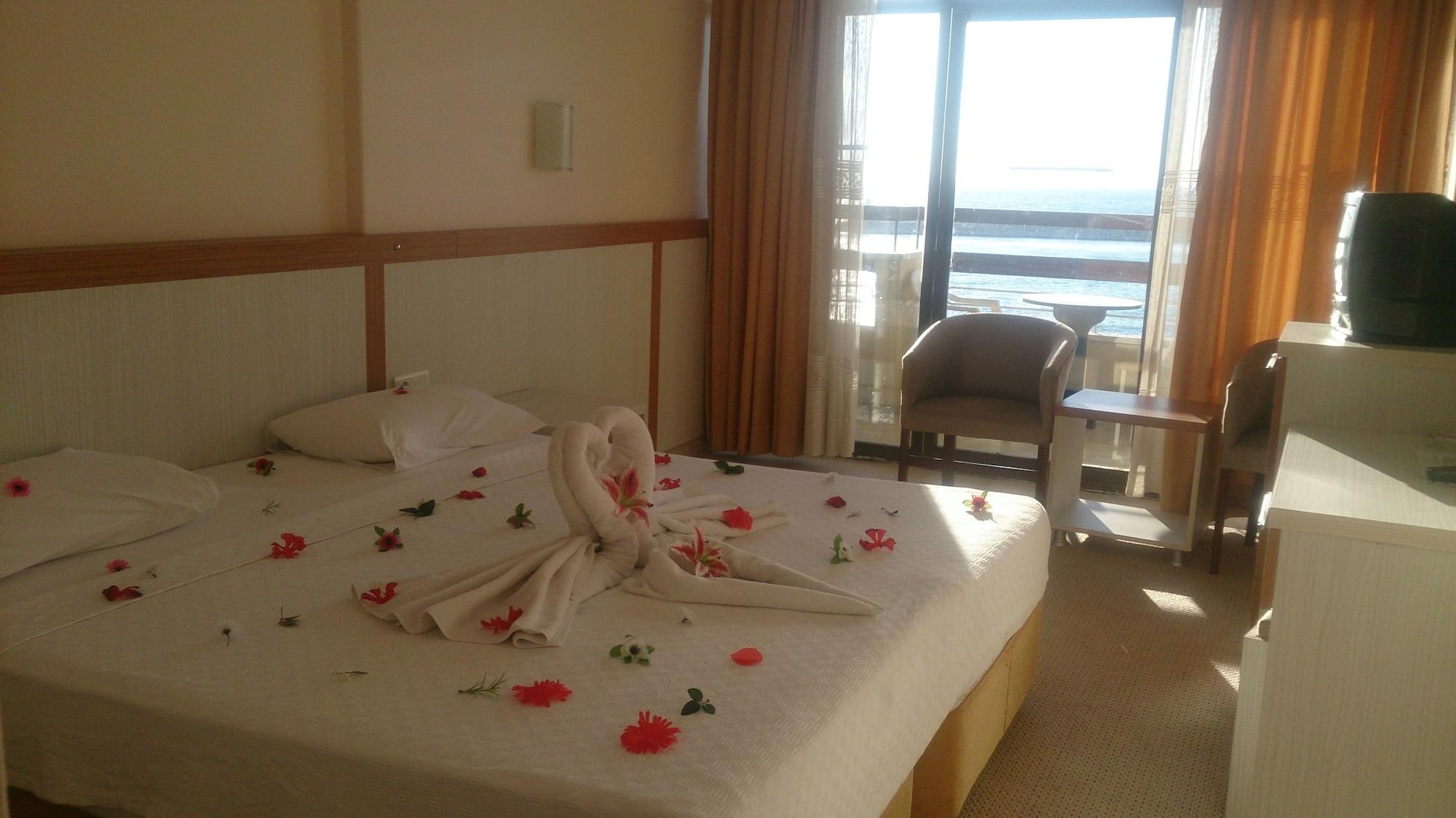 Sozer Hotel Kusadası Esterno foto