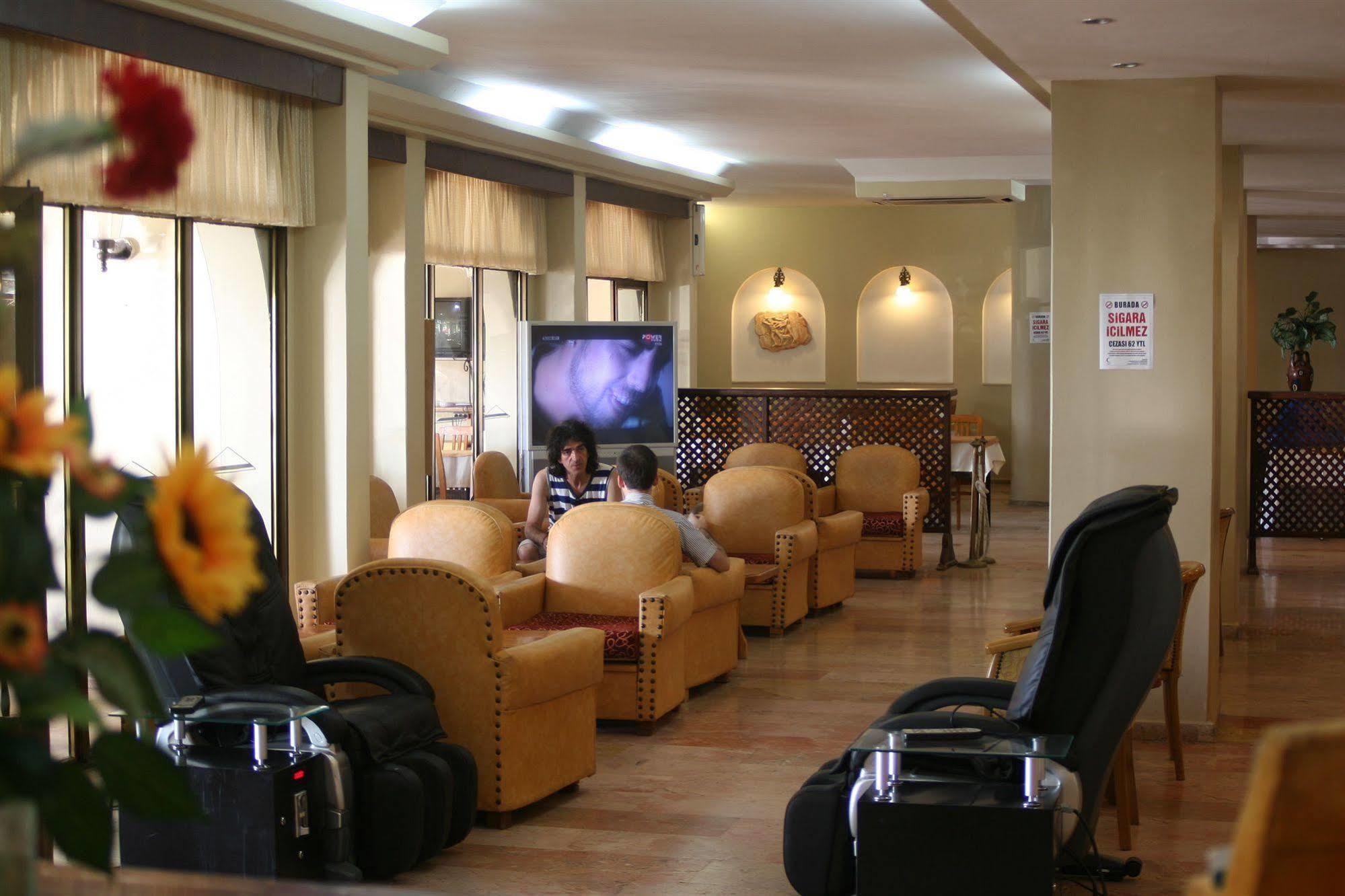 Sozer Hotel Kusadası Esterno foto