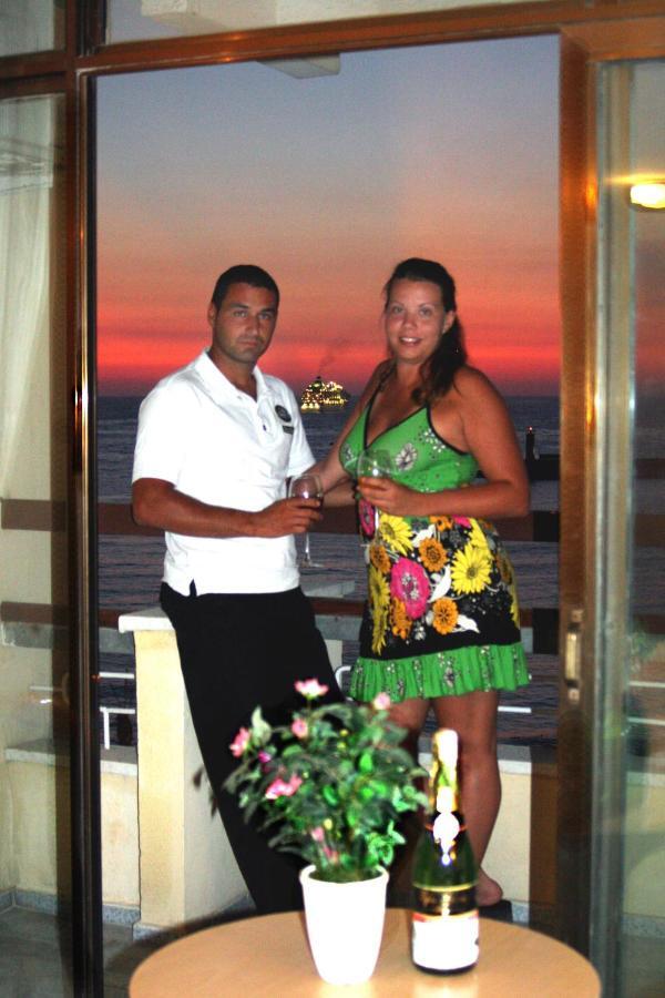 Sozer Hotel Kusadası Esterno foto